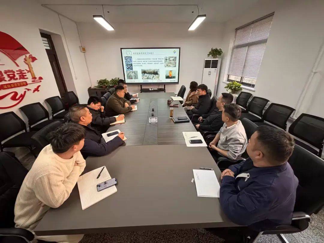 强内功 夯基础水务建工集团管网科技公司开展非开挖修复技术业务培训会(图1)